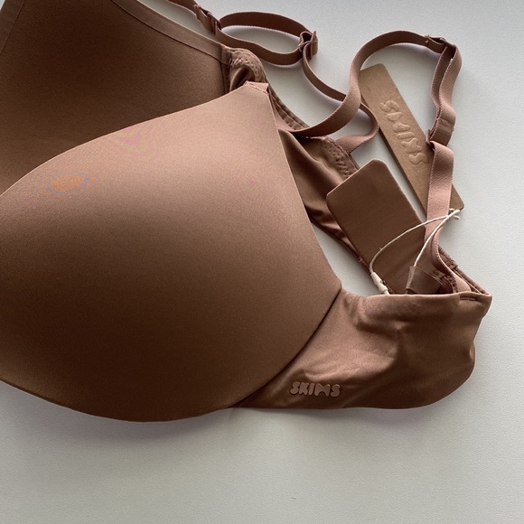 Skims wireless form push up bra -NWT - Picture 3 of 8